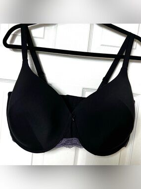 Adore Me Plunge Bra T Shirt Bra Lace Black/Purp Lightly Lined Underwire 42H(5D)